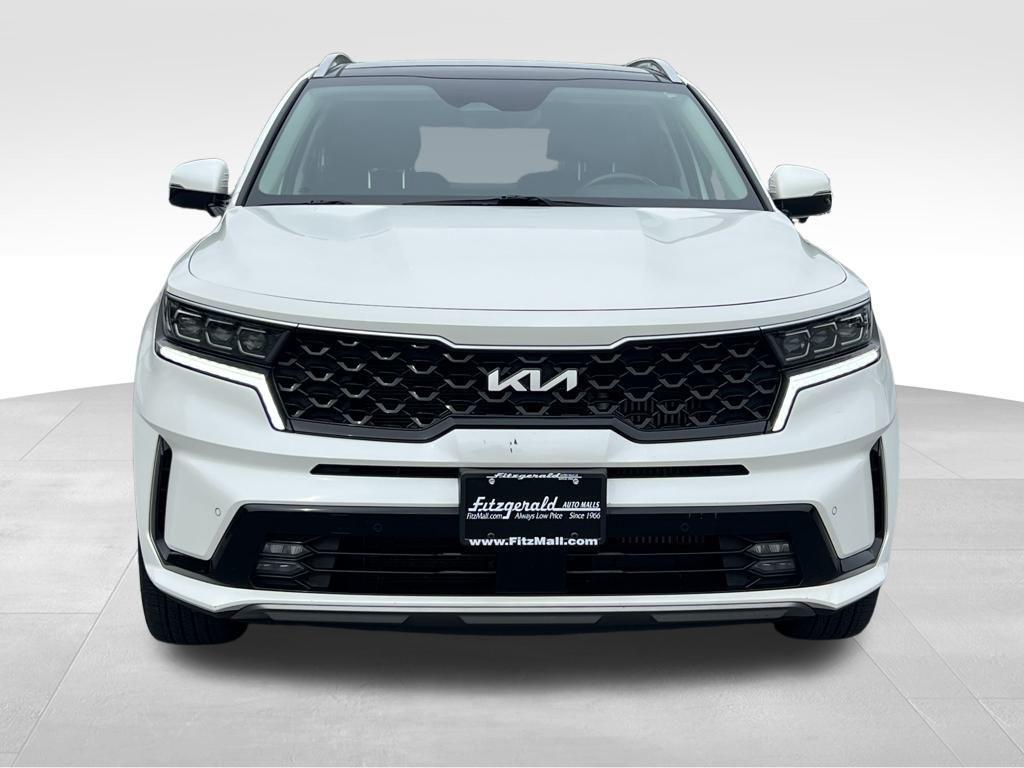 used 2022 Kia Sorento Plug-In Hybrid car, priced at $20,995