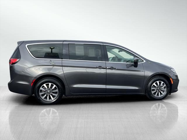 used 2022 Chrysler Pacifica Hybrid car, priced at $24,995