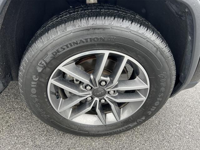used 2020 Jeep Grand Cherokee car, priced at $19,995