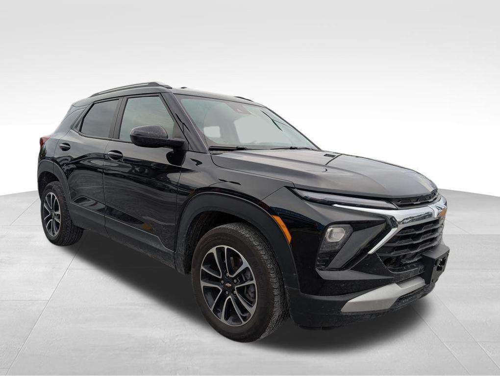 used 2025 Chevrolet TrailBlazer car, priced at $24,495