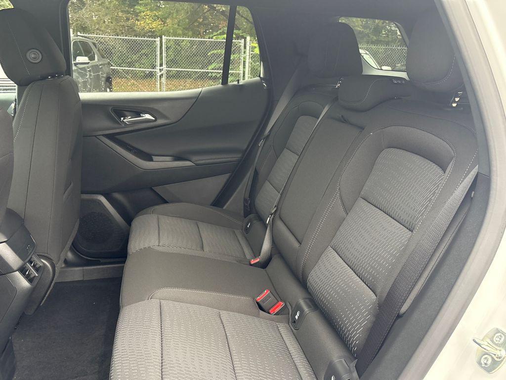new 2026 Chevrolet Equinox car, priced at $32,620