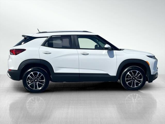 used 2025 Chevrolet TrailBlazer car, priced at $28,495