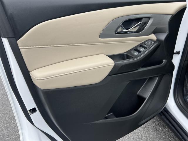 used 2023 Chevrolet Traverse car, priced at $31,695