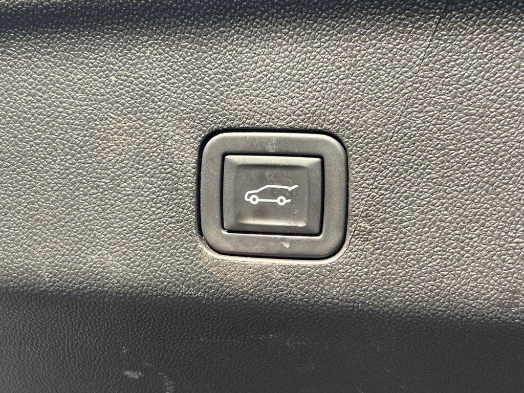used 2023 Chevrolet Tahoe car, priced at $44,595