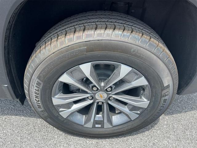 new 2026 Chevrolet Equinox car, priced at $30,546