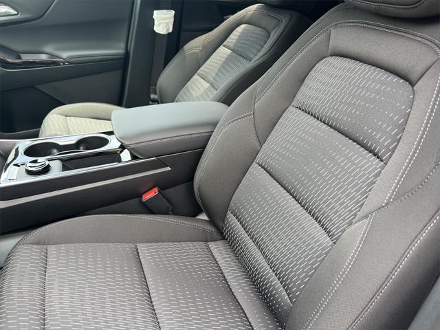 new 2026 Chevrolet Equinox car, priced at $30,546