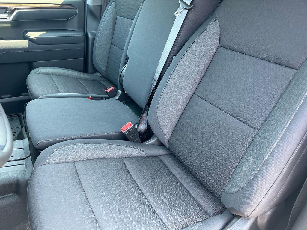 new 2025 Chevrolet Silverado 1500 car, priced at $51,586