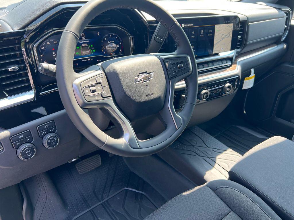 new 2025 Chevrolet Silverado 1500 car, priced at $51,586