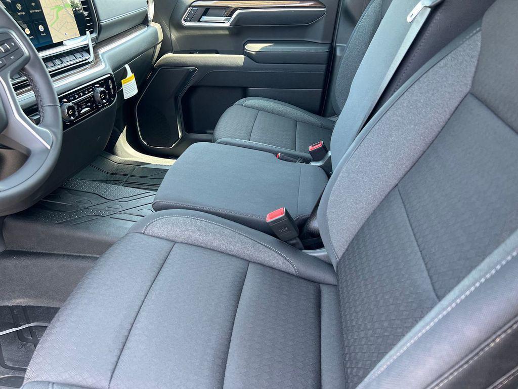 new 2025 Chevrolet Silverado 1500 car, priced at $51,586