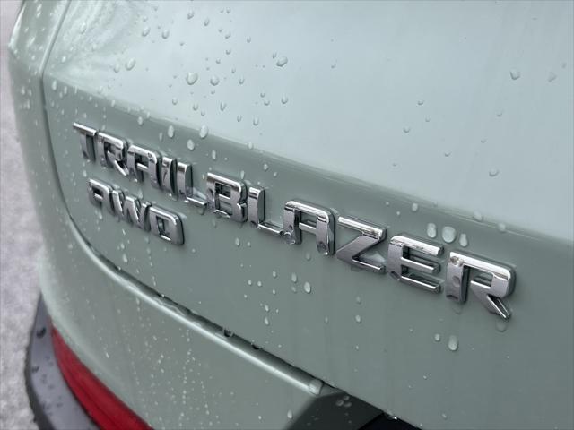 new 2025 Chevrolet TrailBlazer car, priced at $32,930