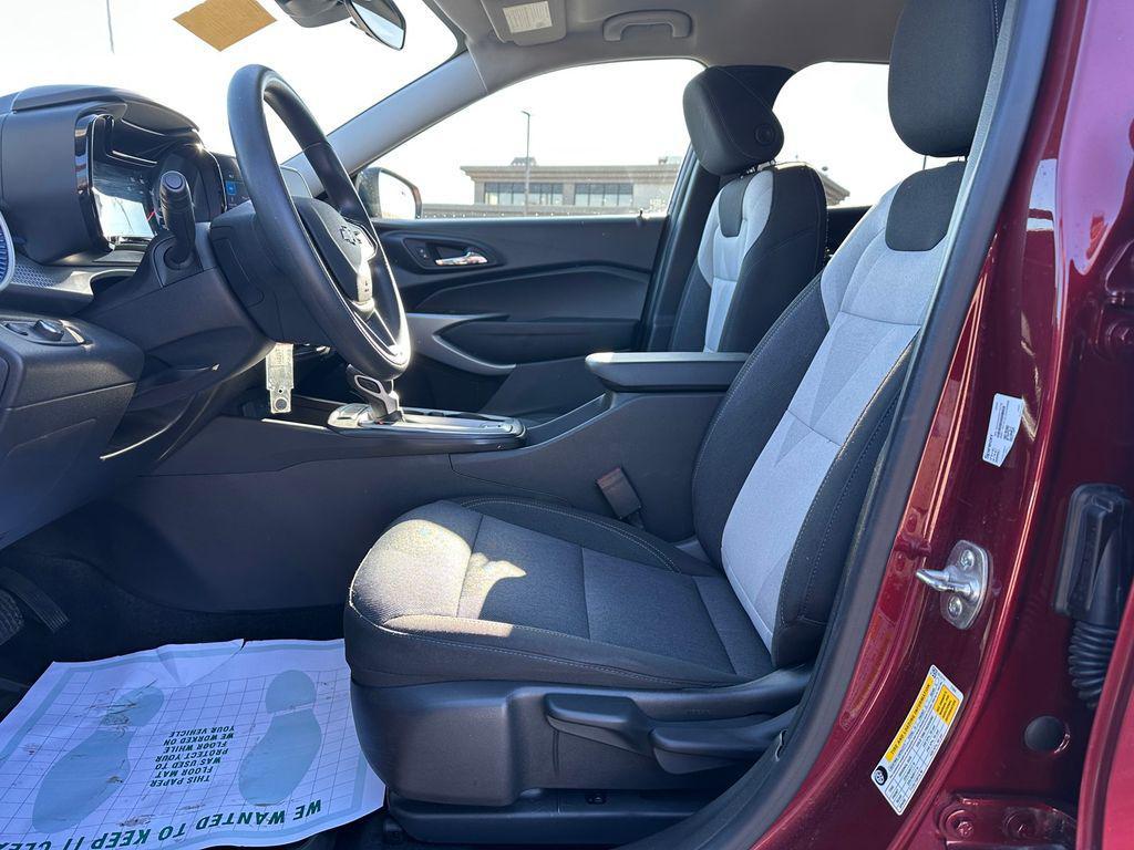 used 2024 Chevrolet Trax car, priced at $18,995