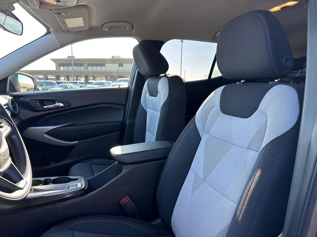 used 2024 Chevrolet Trax car, priced at $18,995