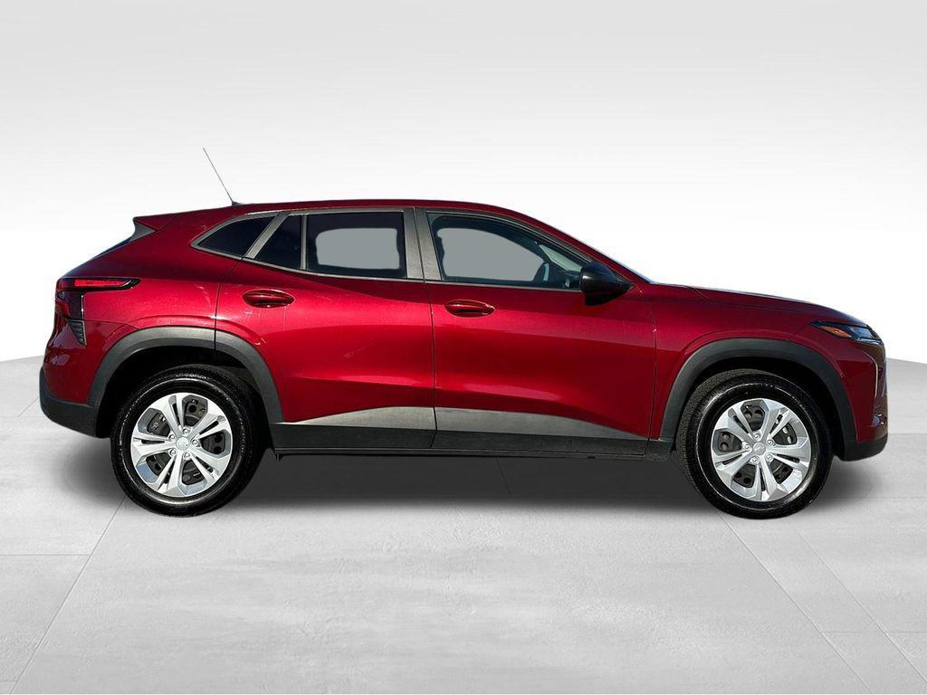 used 2024 Chevrolet Trax car, priced at $18,995