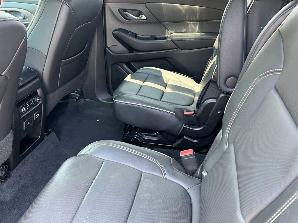 used 2024 Chevrolet Traverse car, priced at $43,995