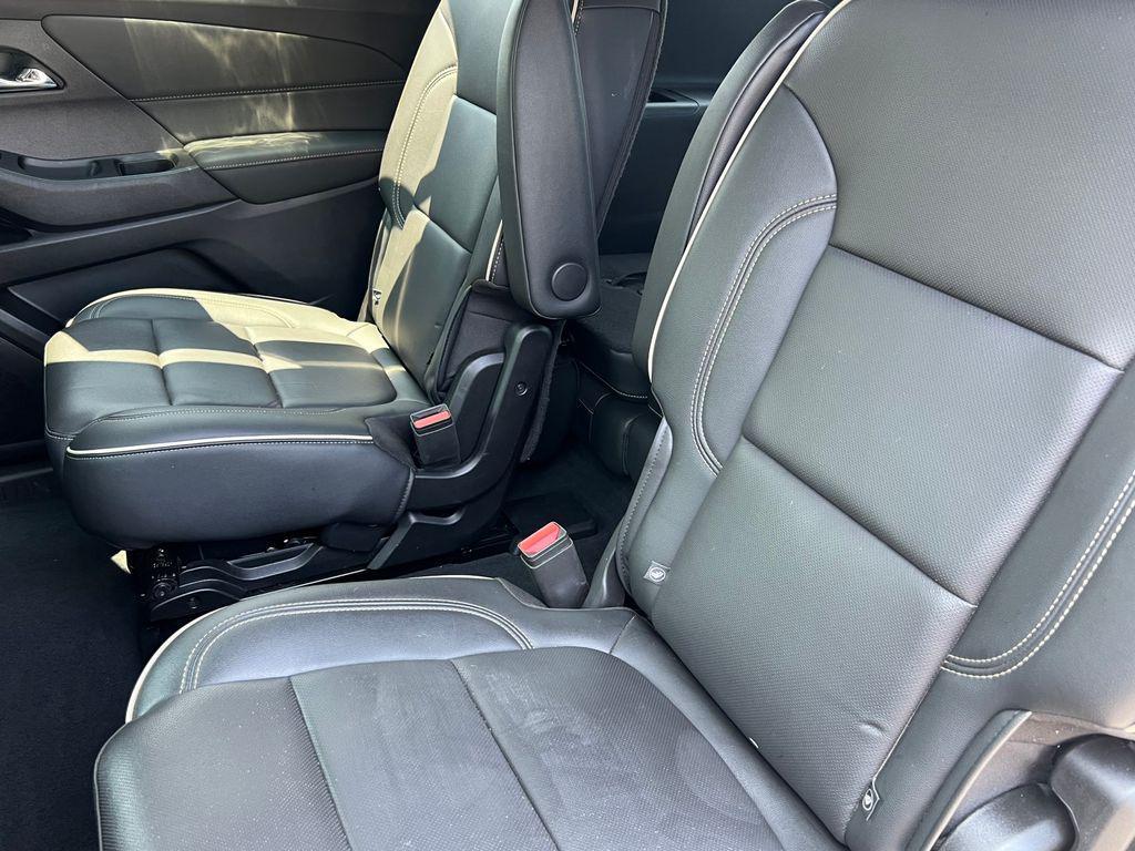 used 2024 Chevrolet Traverse car, priced at $43,995