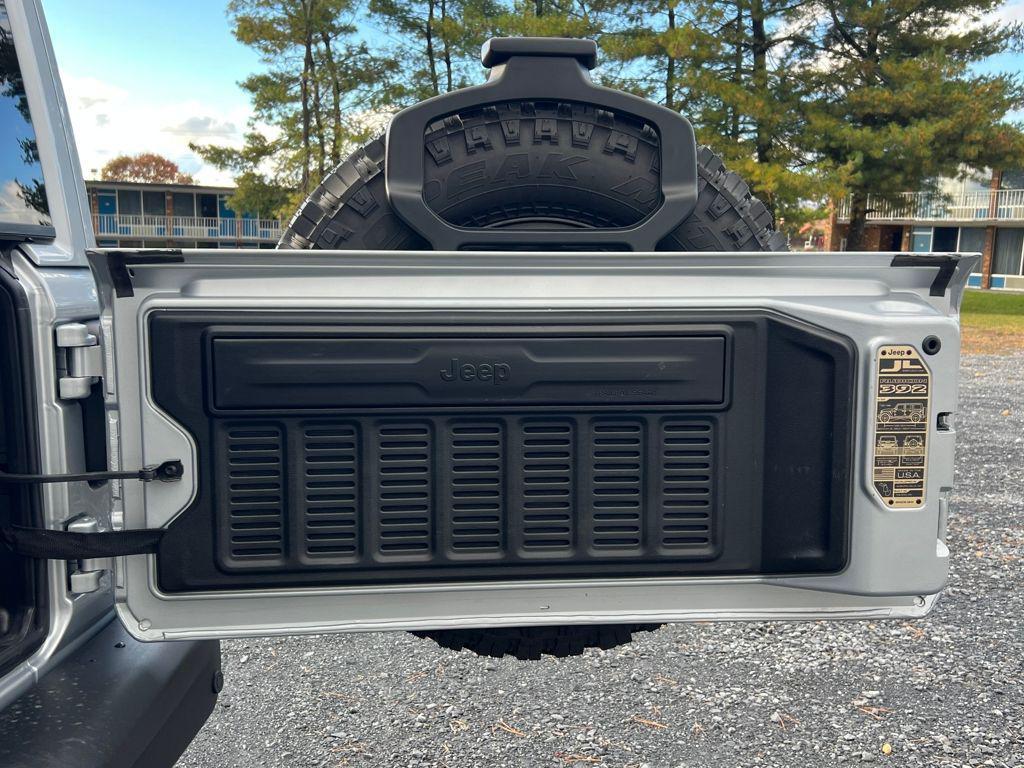 used 2022 Jeep Wrangler Unlimited car, priced at $60,995