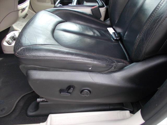 used 2017 Chrysler Pacifica car, priced at $9,995