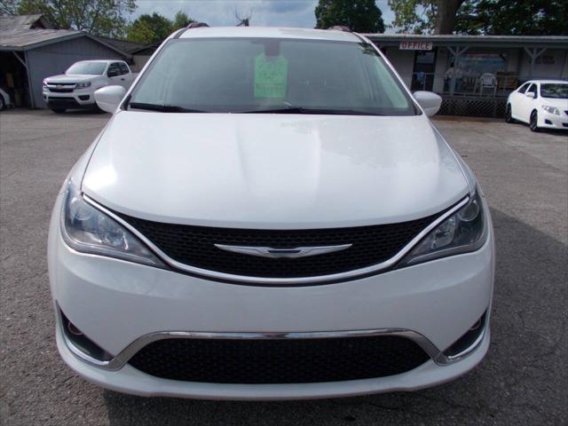 used 2017 Chrysler Pacifica car, priced at $9,995