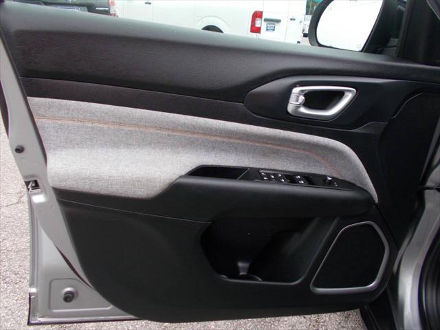 used 2022 Jeep Compass car, priced at $12,995