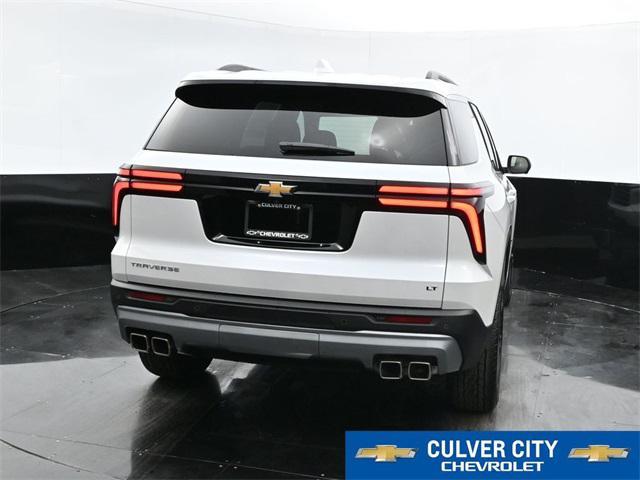 new 2024 Chevrolet Traverse car, priced at $43,438