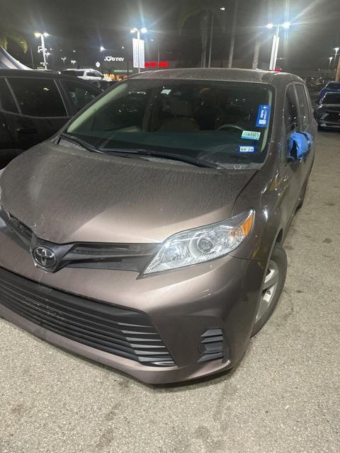 used 2020 Toyota Sienna car, priced at $30,952