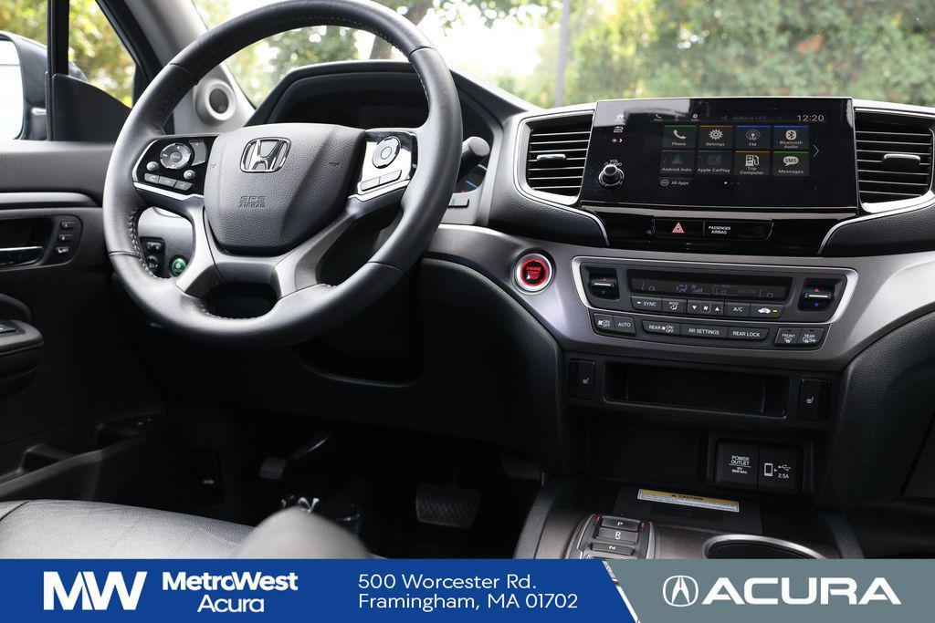 used 2022 Honda Pilot car, priced at $34,288