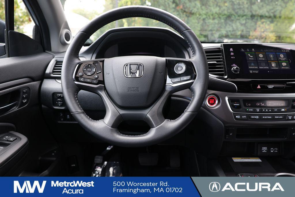 used 2022 Honda Pilot car, priced at $34,288