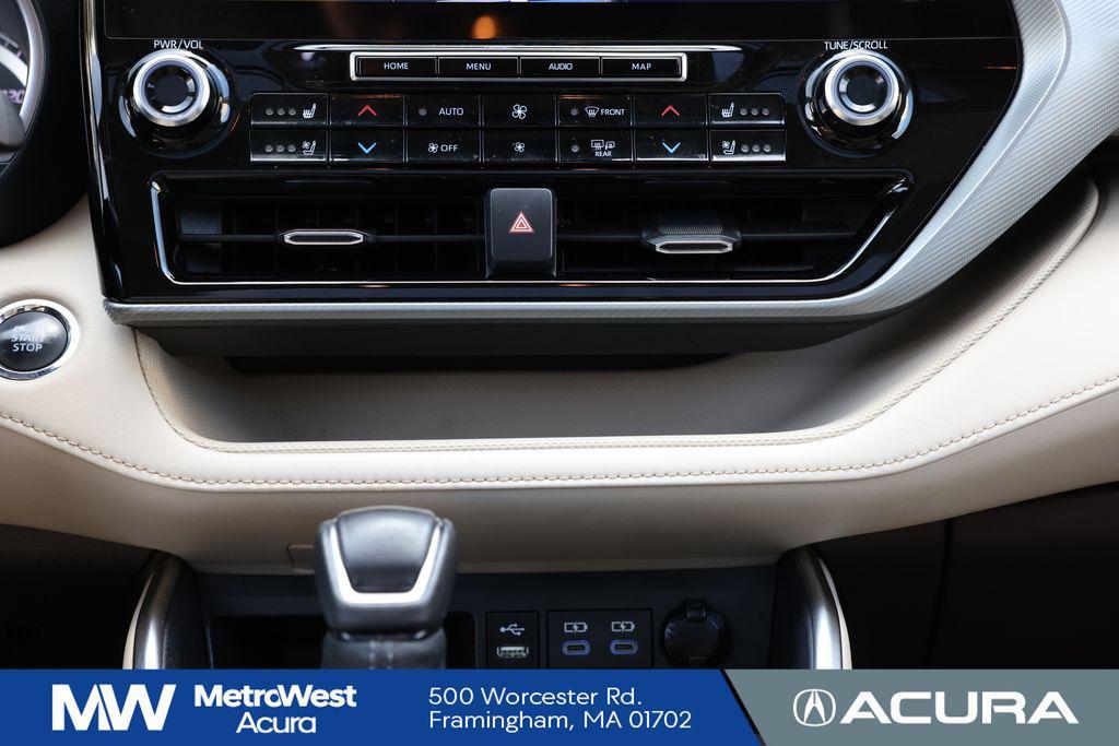 used 2022 Toyota Highlander car, priced at $38,788