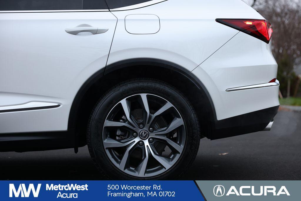 used 2023 Acura MDX car, priced at $39,999