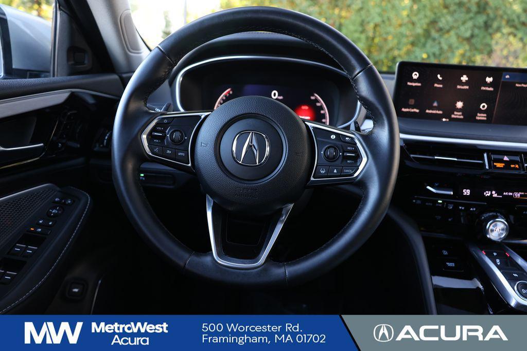 used 2023 Acura MDX car, priced at $43,888