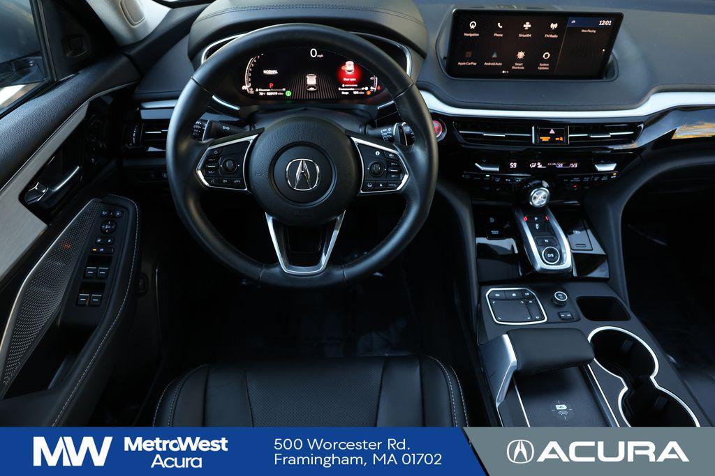 used 2023 Acura MDX car, priced at $43,888