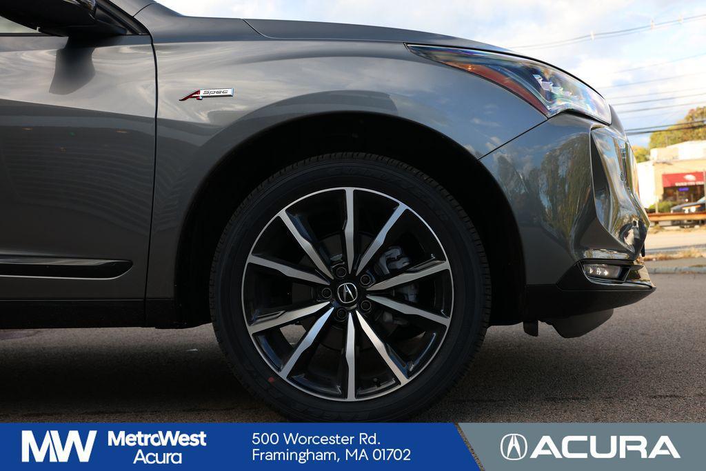 new 2025 Acura RDX car, priced at $56,400
