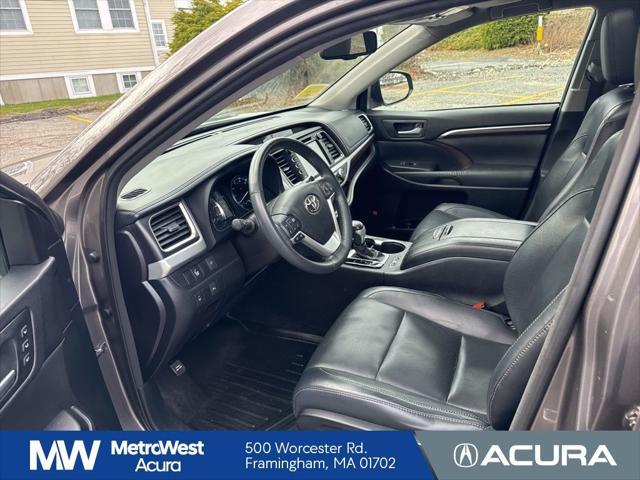 used 2015 Toyota Highlander car, priced at $19,488