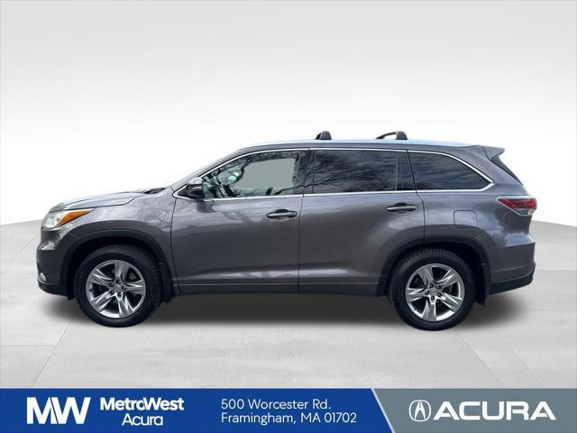 used 2015 Toyota Highlander car, priced at $19,488