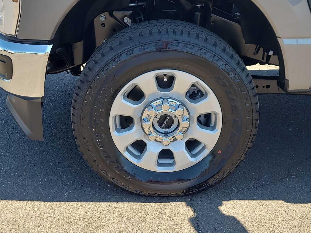 new 2024 Ford F-350 car, priced at $66,034