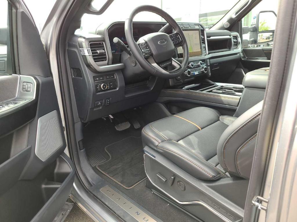 new 2024 Ford F-250 car, priced at $93,055