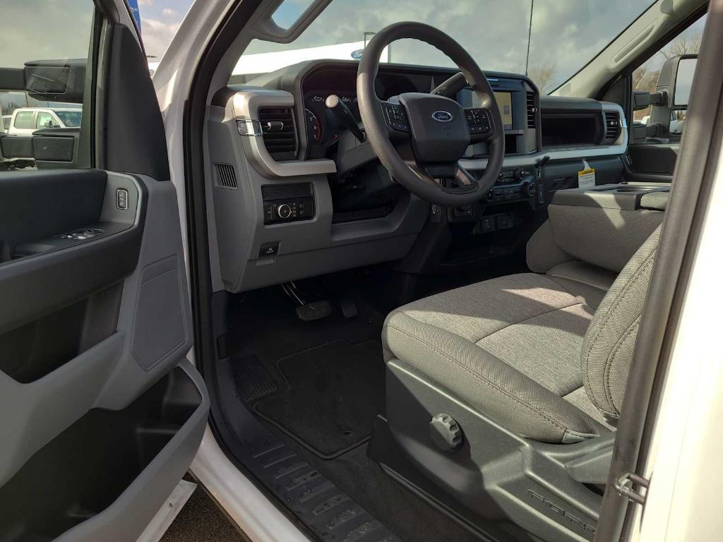 new 2025 Ford F-250 car, priced at $51,788