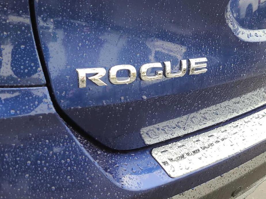 used 2019 Nissan Rogue car, priced at $19,998