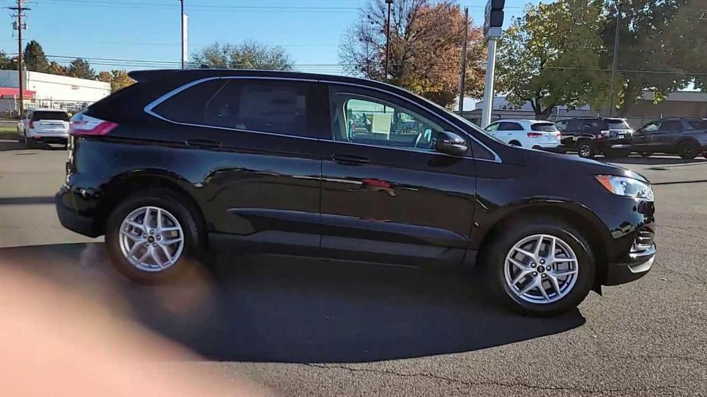 new 2024 Ford Edge car, priced at $38,990