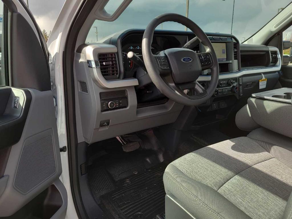 new 2024 Ford F-250 car, priced at $47,957