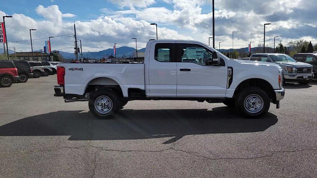 new 2024 Ford F-250 car, priced at $47,957