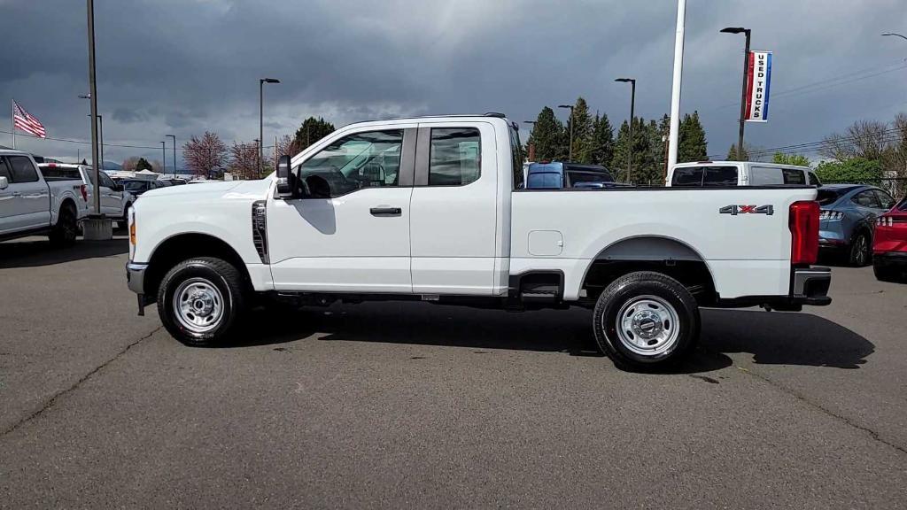 new 2024 Ford F-250 car, priced at $47,957