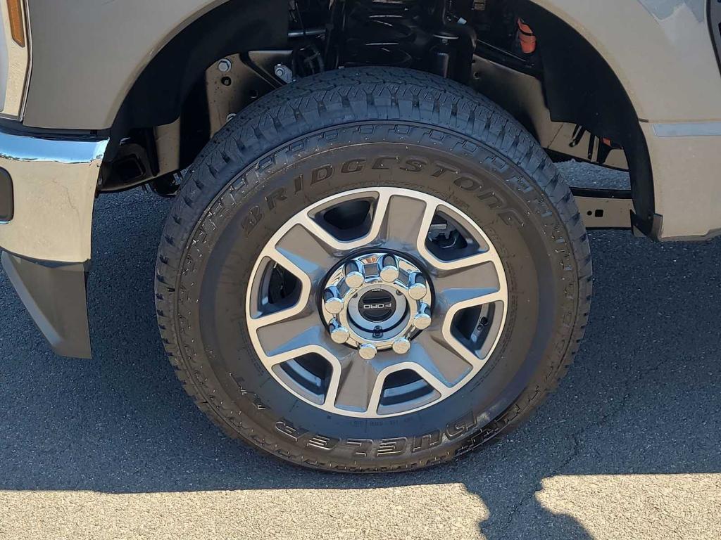 new 2025 Ford F-350 car, priced at $81,590
