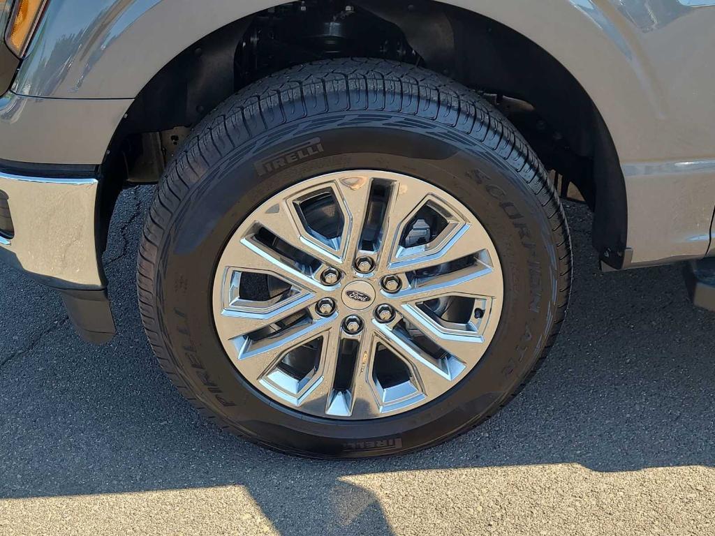 new 2025 Ford F-150 car, priced at $61,550