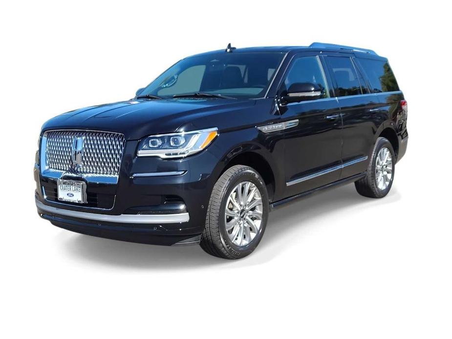 used 2022 Lincoln Navigator car, priced at $56,998