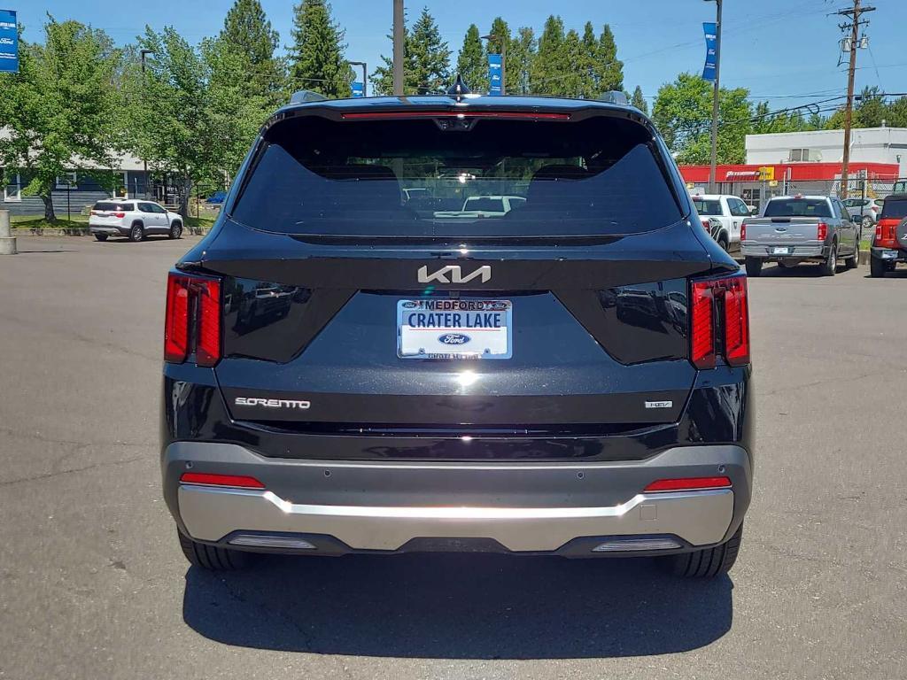 used 2025 Kia Sorento Hybrid car, priced at $46,500