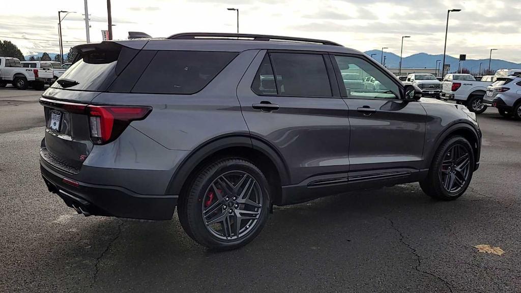 new 2025 Ford Explorer car, priced at $60,265