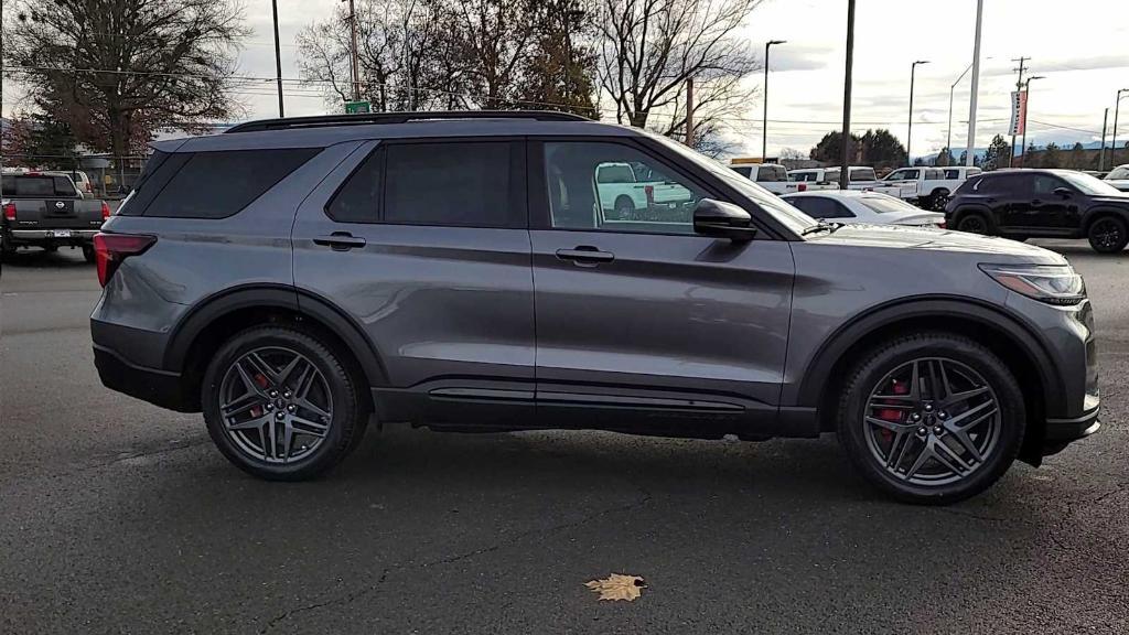 new 2025 Ford Explorer car, priced at $60,265