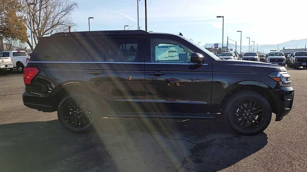 new 2024 Ford Expedition car, priced at $68,915