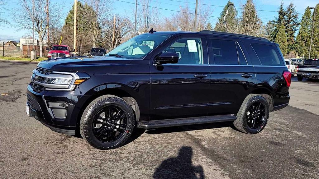 new 2024 Ford Expedition car, priced at $68,915